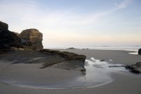 Ribadeo y Viveiro recogieron las banderas Q de Calidad Turística para sus playas