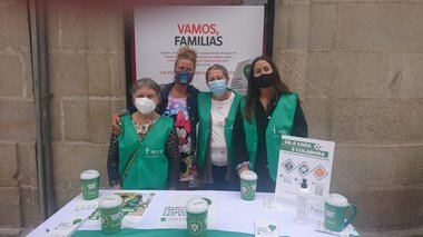 Apehl en Monforte apoya a la AECC en la celebración simbólica de las fiestas patronales