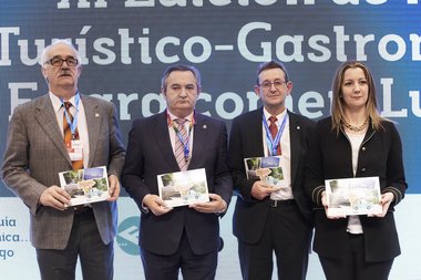 Fitur acoge el lanzamiento del nuevo volumen de la guía turístico-gastronómica ... E para comer, Lugo