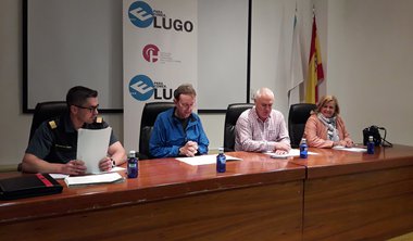 La APEHL explica a los hosteleros de Becerreá la legislación vigente que afecta directamente al sector